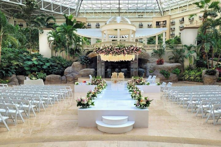 Banquet hall